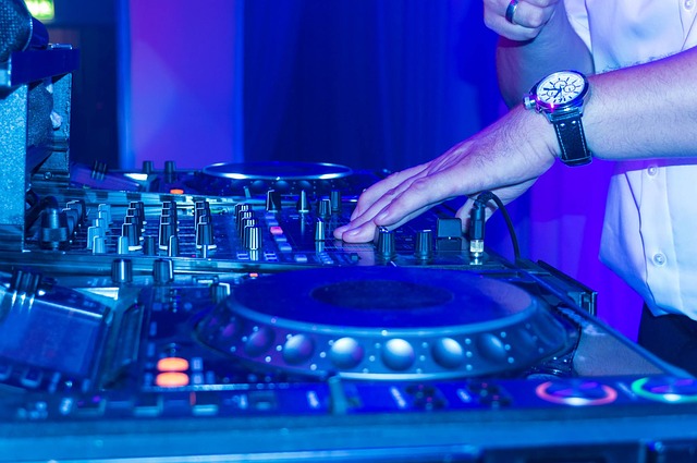 Asking the Right Questions When Choosing a DJ for Your Event or Party